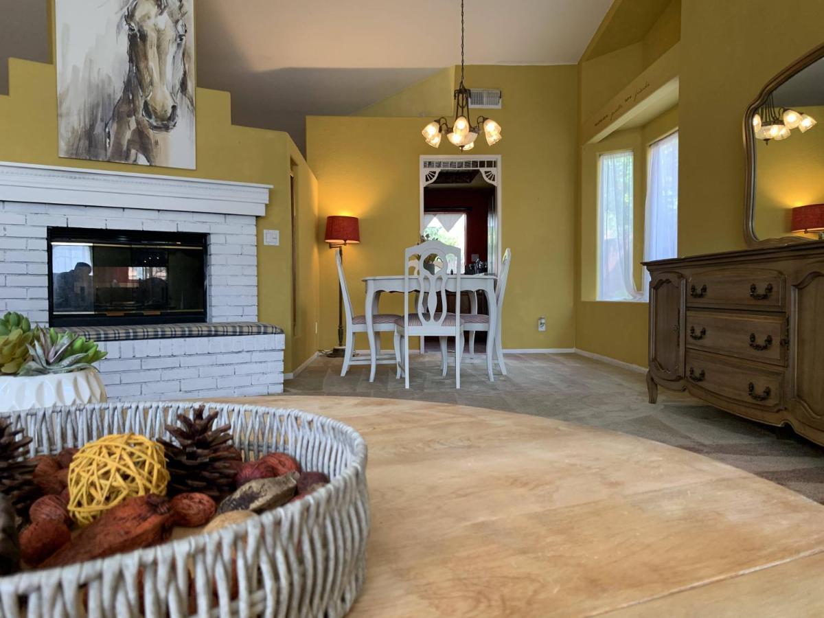 Vineyard Vista Suite With Tv And Private Bathroom Hemet Esterno foto
