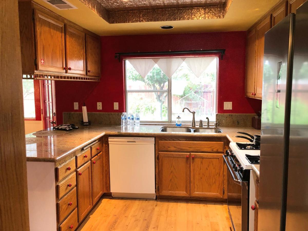Vineyard Vista Suite With Tv And Private Bathroom Hemet Esterno foto
