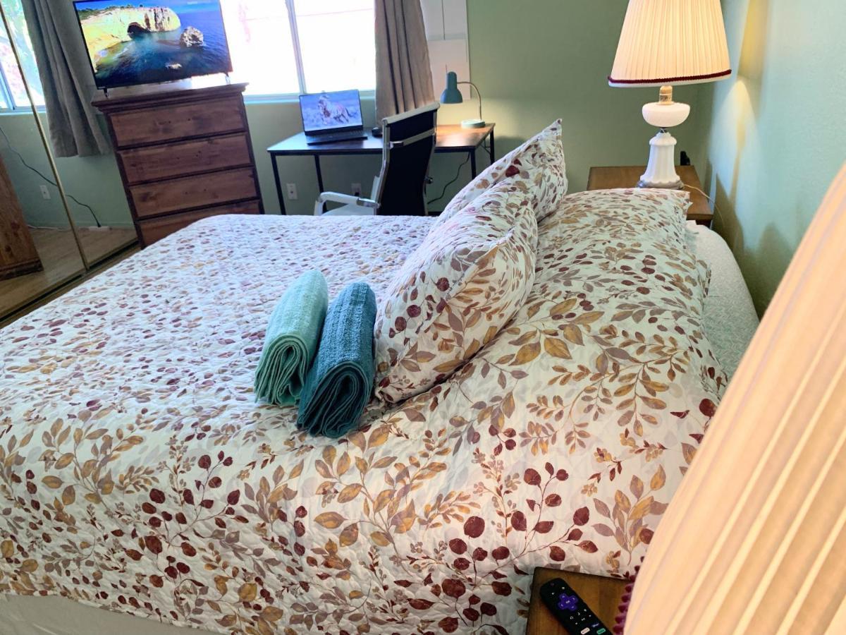 Vineyard Vista Suite With Tv And Private Bathroom Hemet Esterno foto