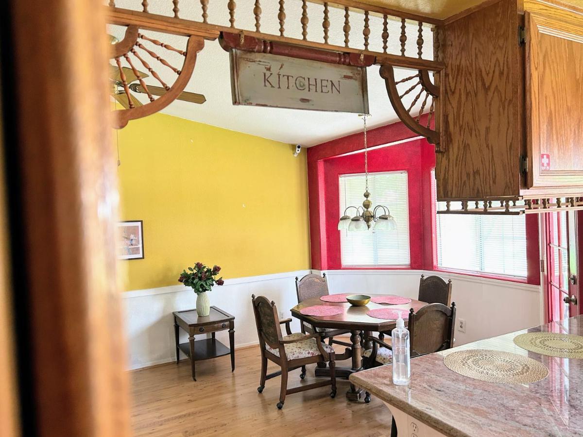 Vineyard Vista Suite With Tv And Private Bathroom Hemet Esterno foto
